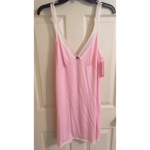 NWT Cosmopolitan chemise size XL